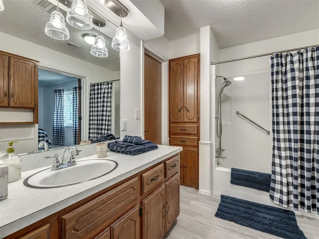 Photo 37 — 2625 SE 72nd Avenue, Norman, OK 73026
