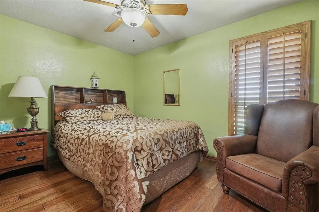 Photo 17 — 2309 N Sunset Drive, Clinton, OK 73601
