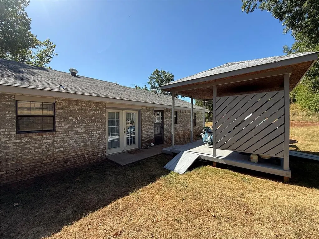 Photo 19 — 327 S McClure Avenue, Pauls Valley, OK 73075