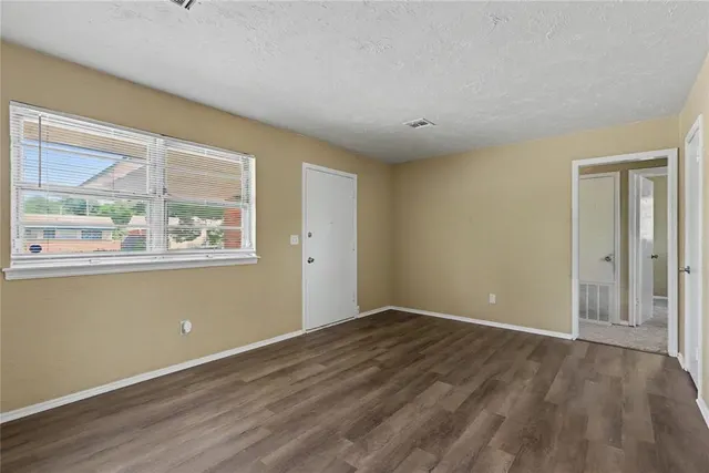 Photo 7 — 644 W Main Street, Moore, OK 73160