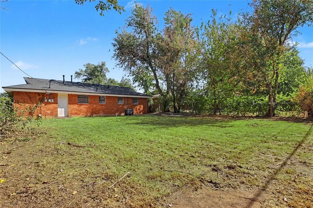 Photo 15 — 644 W Main Street, Moore, OK 73160