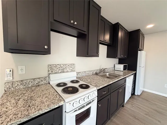 Photo 6 — 524 N Bryan Avenue, Stroud, OK 74079