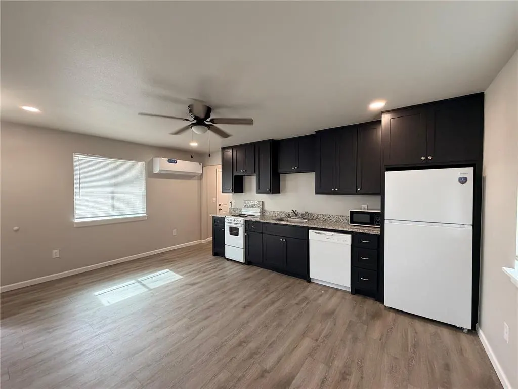 Photo 6 — 402 N 6th Avenue, Stroud, OK 74079