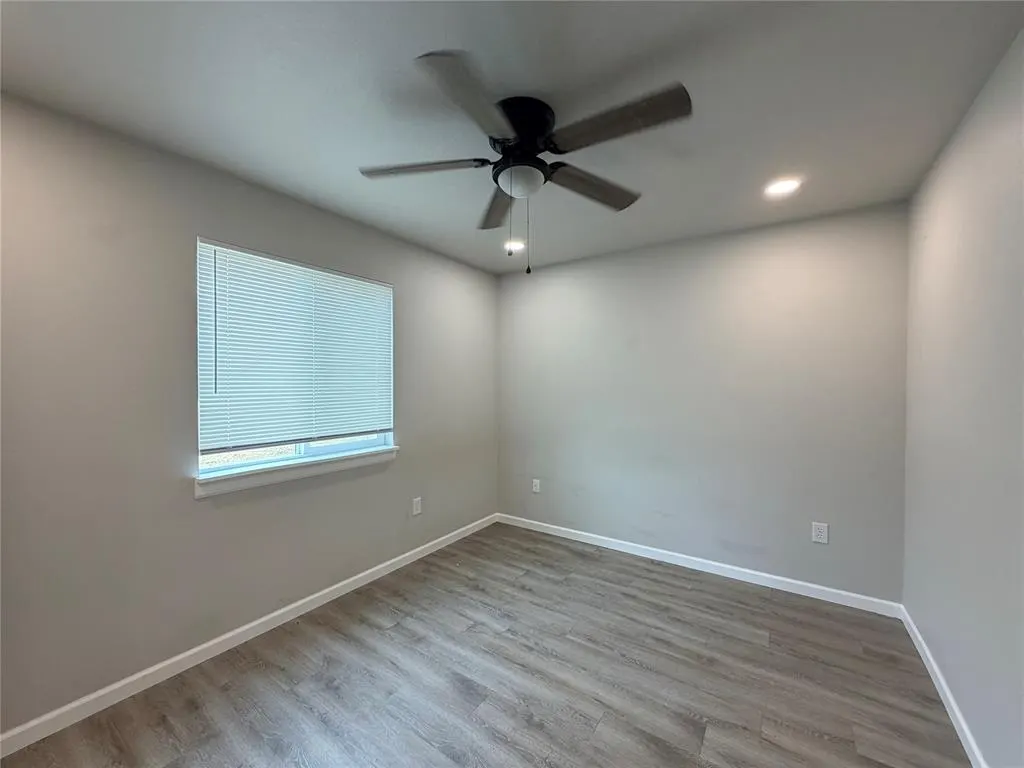Photo 11 — 402 N 6th Avenue, Stroud, OK 74079