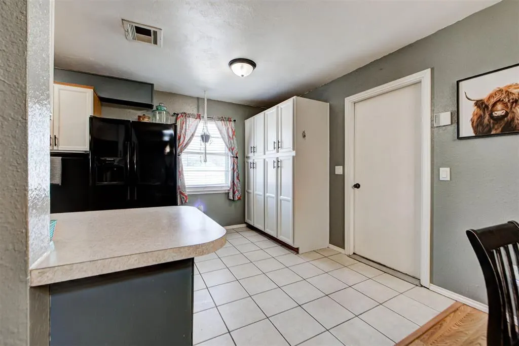 Photo 11 — 1073 Harrison Street, Harrah, OK 73045