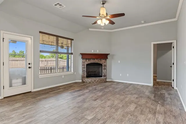 Photo 6 — 20575 Creekside Drive, Harrah, OK 73045