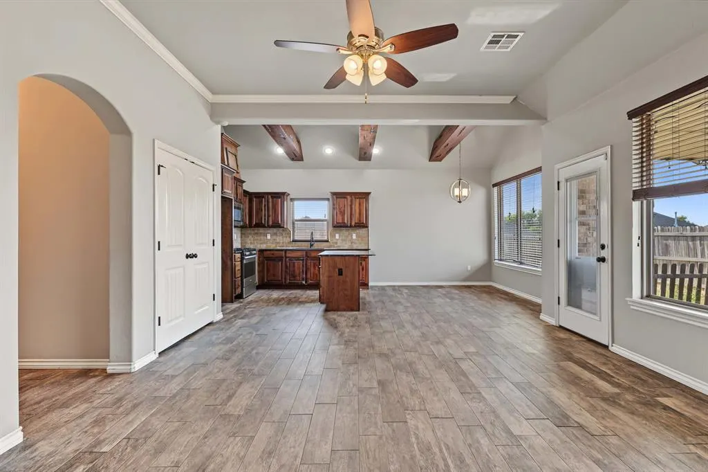 Photo 8 — 20575 Creekside Drive, Harrah, OK 73045
