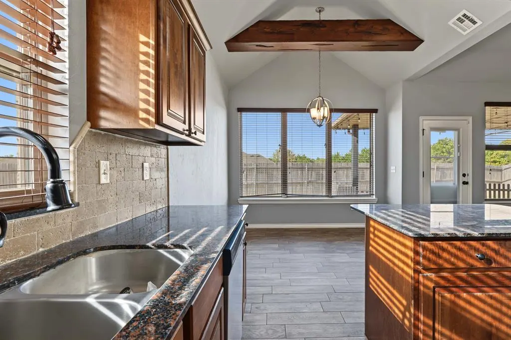 Photo 13 — 20575 Creekside Drive, Harrah, OK 73045