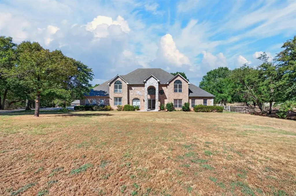 Photo 2 — 3201 Wakefield Lane, Choctaw, OK 73020