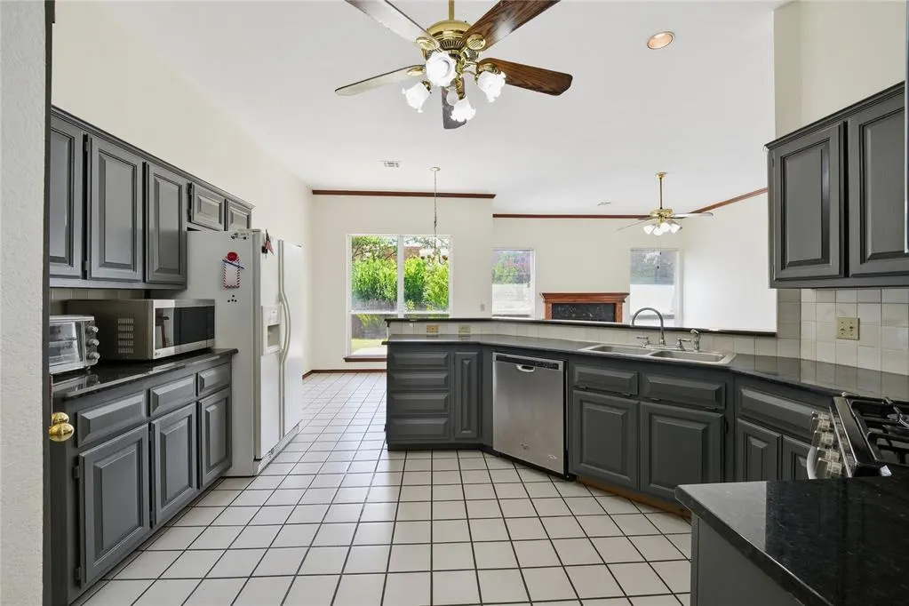 Photo 12 — 2104 Mark Road, Edmond, OK 73003
