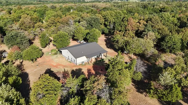Photo 5 — 980438 S Shadowood Drive, Wellston, OK 74881