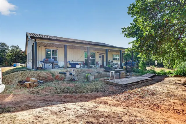 Photo 7 — 980438 S Shadowood Drive, Wellston, OK 74881