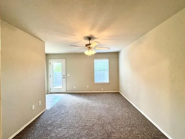 Photo 22 — 11441 NW 9th Terrace, Yukon, OK 73099