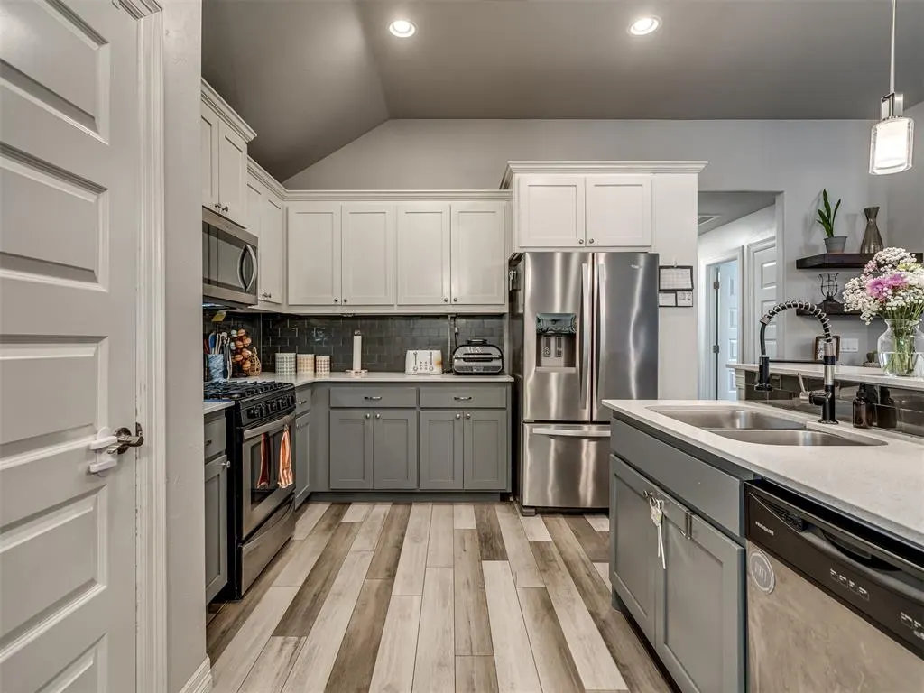 Photo 11 — 10205 Salt Fork Drive, Yukon, OK 73099