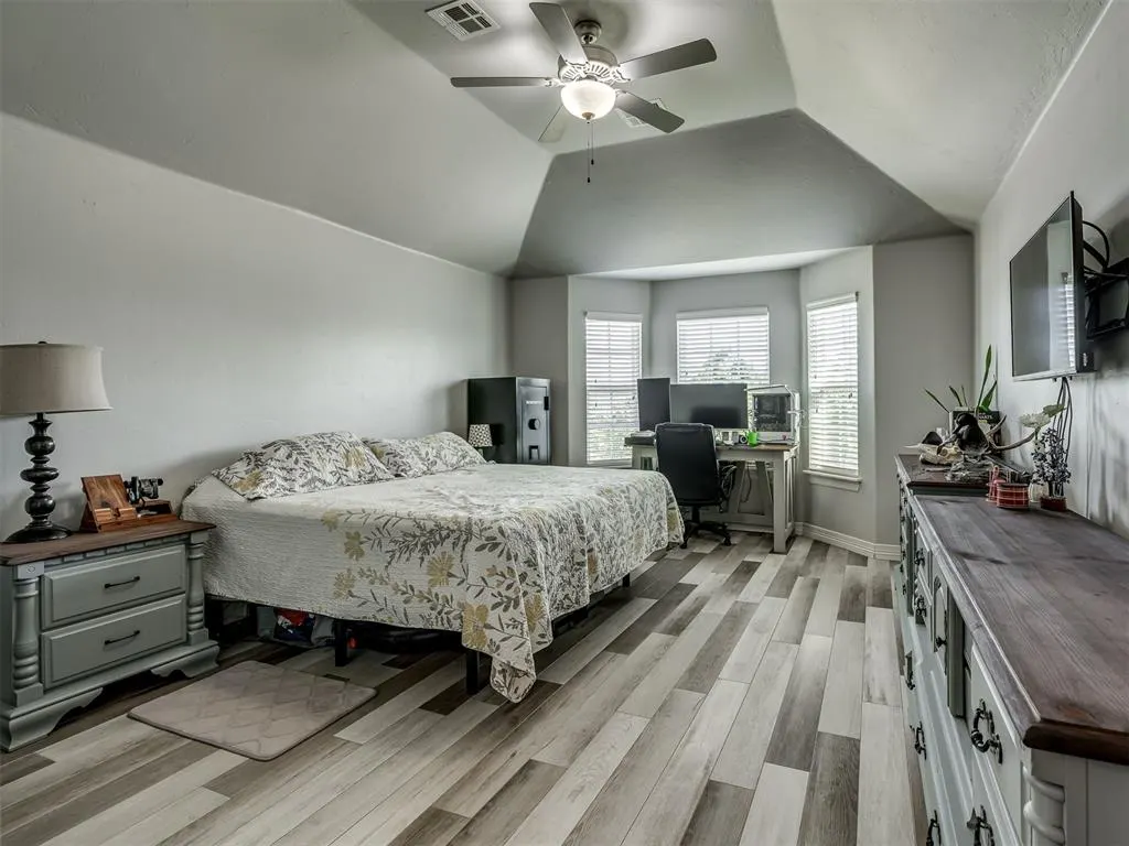 Photo 15 — 10205 Salt Fork Drive, Yukon, OK 73099