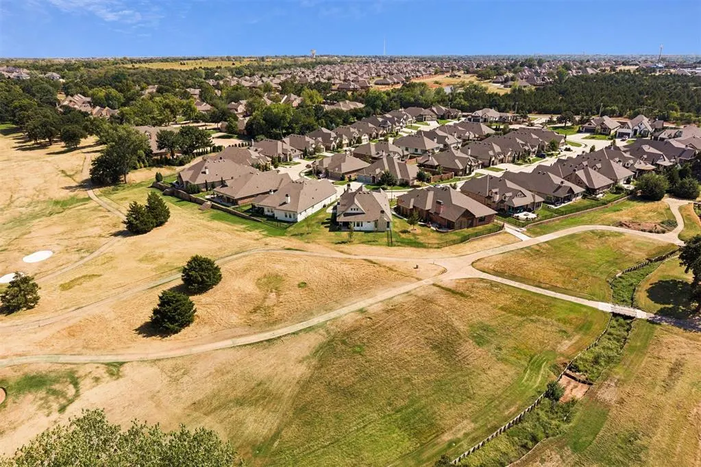 Photo 4 — 5641 Cotton Tail Lane, Edmond, OK 73025