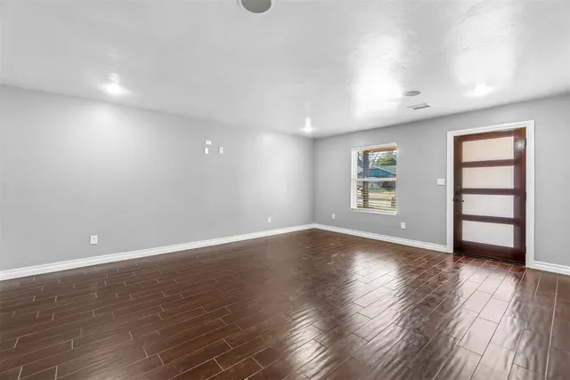 Photo 8 — 3905 SE 46th Street, Oklahoma City, OK 73135