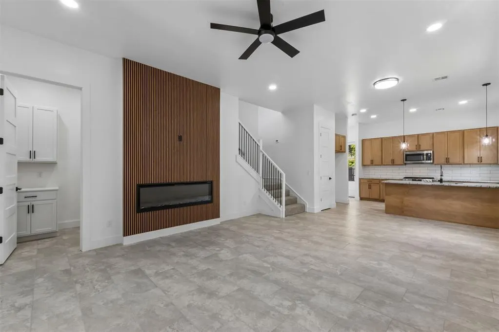 Photo 10 — 1405 NW 6th Street, Oklahoma City, OK 73106