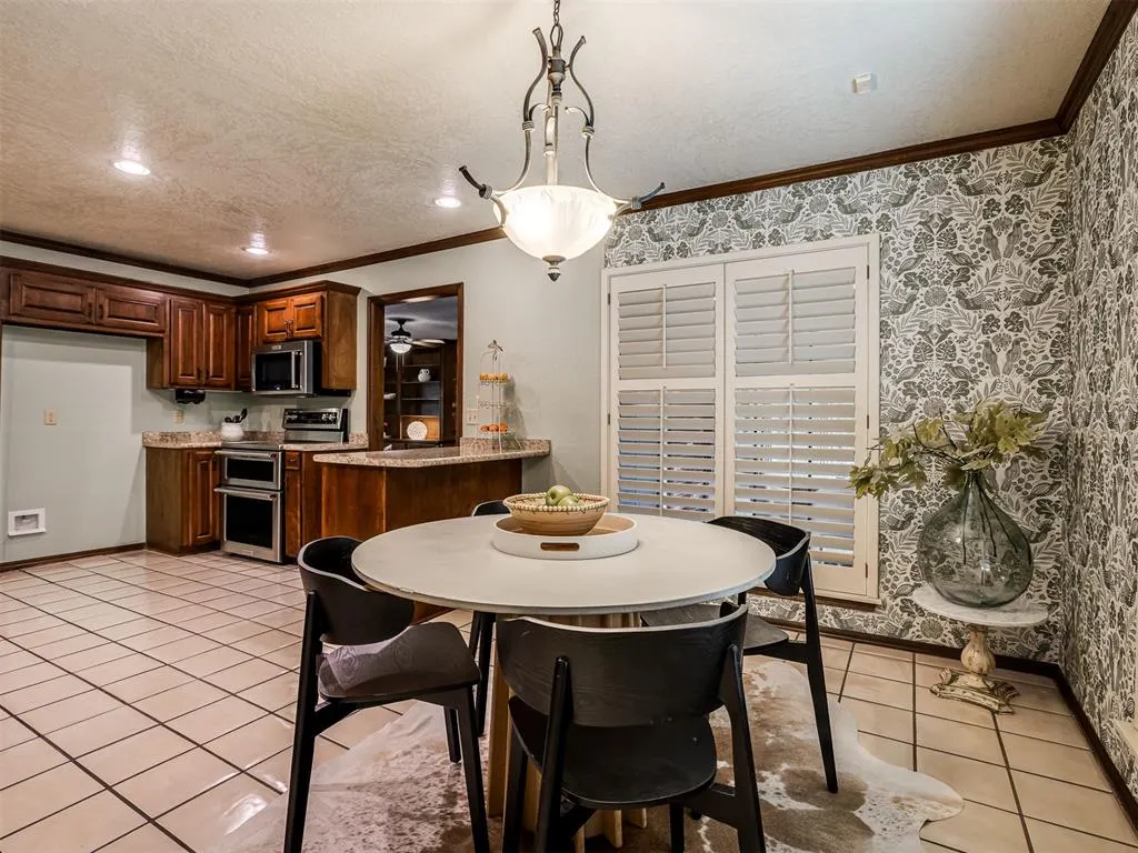 Photo 13 — 1725 Still Water Lane, Edmond, OK 73013