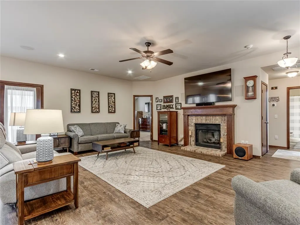Photo 5 — 10901 SW 31st Street, Yukon, OK 73099