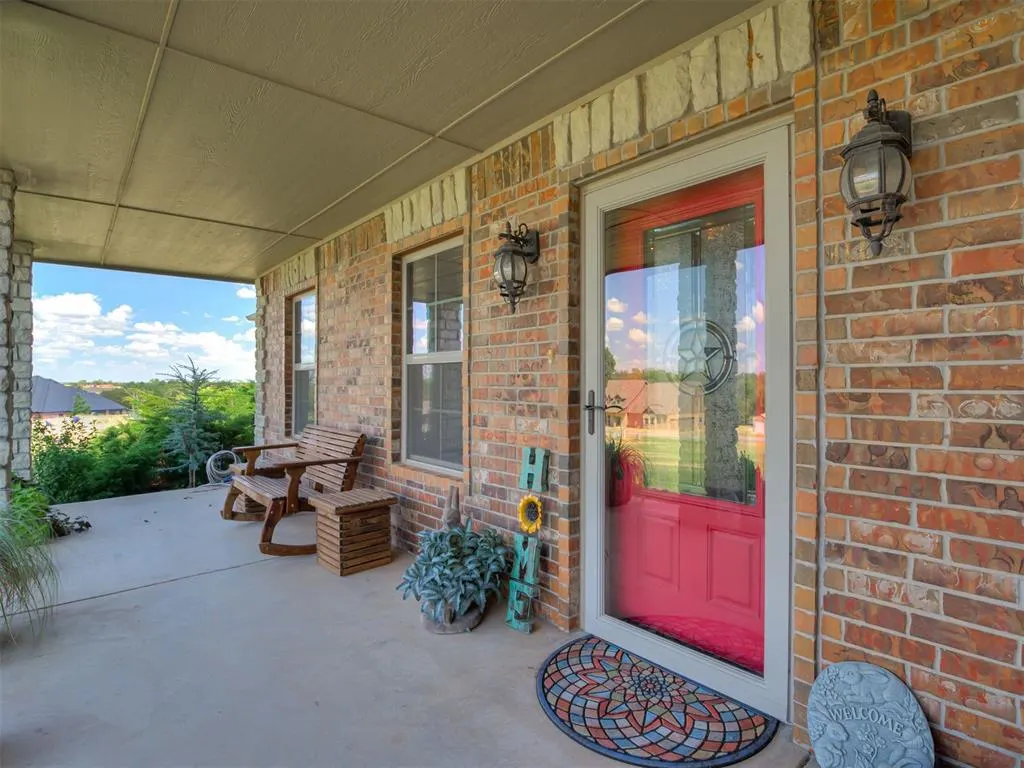 Photo 5 — 486 Summer Hill Road, Blanchard, OK 73010