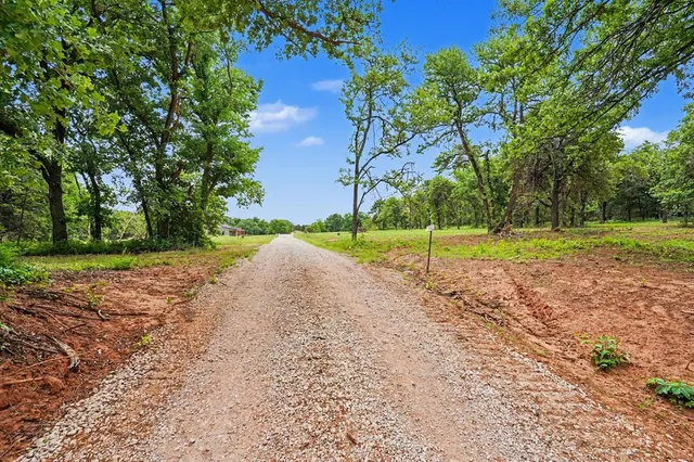 Photo 4 — 7531 Redbud Trail, Guthrie, OK 73044