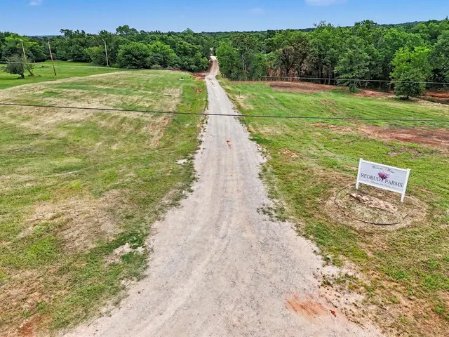 Photo 8 — 7531 Redbud Trail, Guthrie, OK 73044