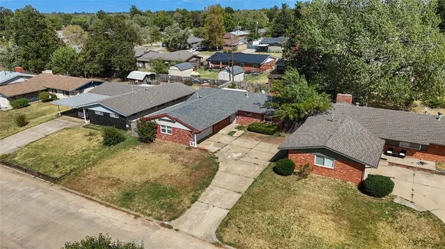 Photo 5 — 3712 N Eagle Lane, Bethany, OK 73008
