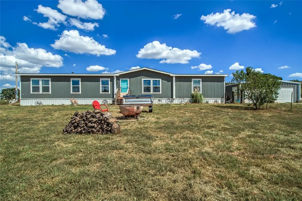 Photo 4 — 10655 192nd Street, Lindsay, OK 73052