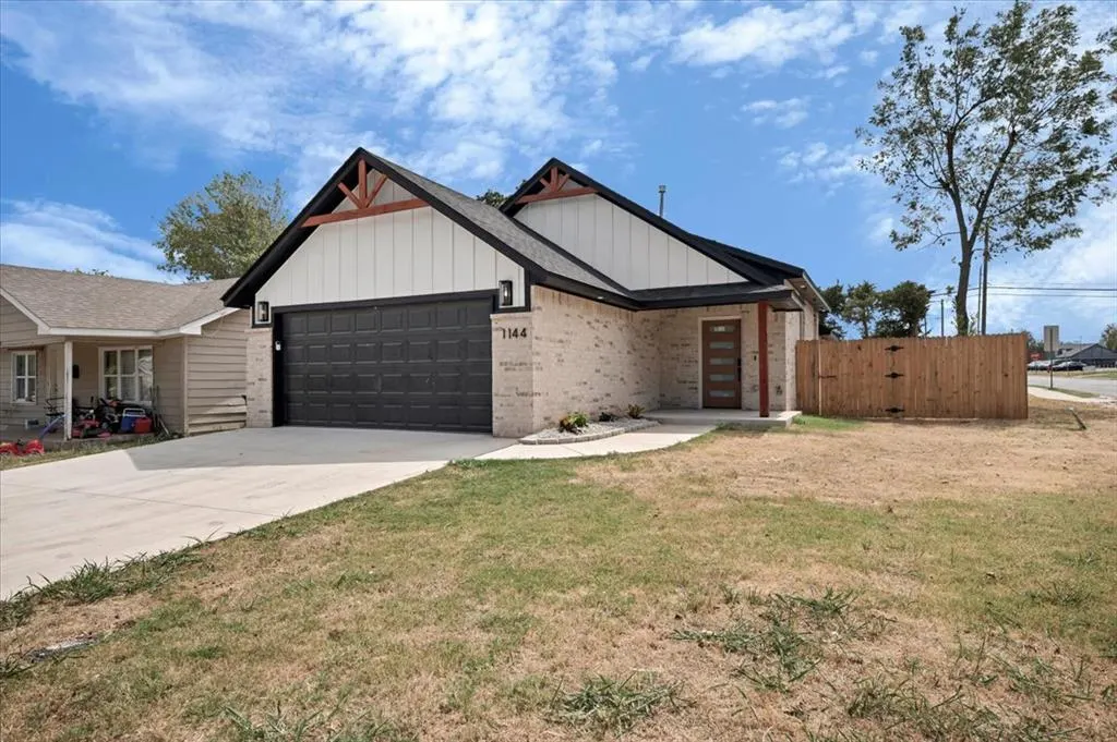 Front exterior — 1144 NW 95th Street, Oklahoma City, OK 73114