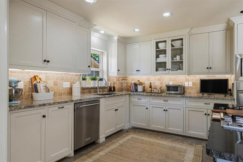 Photo 19 — 1714 Drakestone Avenue, Oklahoma City, OK 73120