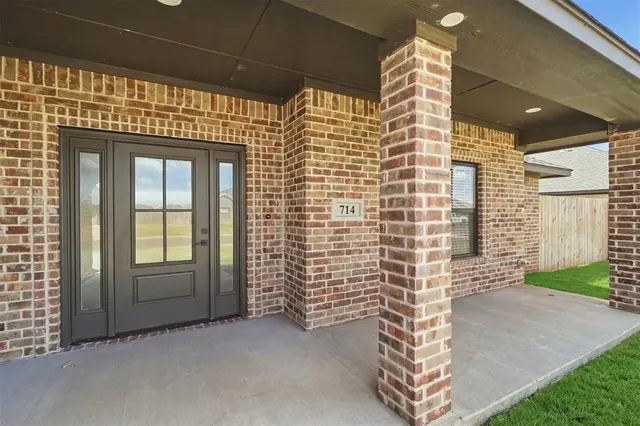 Photo 5 — 714 Sheryl Lane, Altus, OK 73521