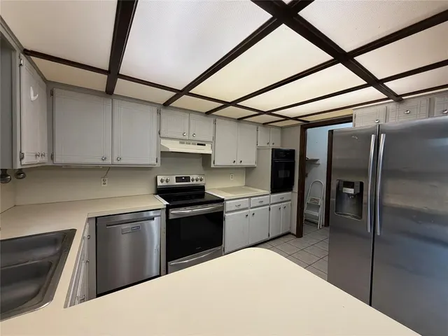Photo 6 — 11 Osage Drive, Shawnee, OK 74801