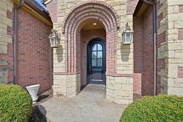 Photo 2 — 3305 NW 170 Court, Edmond, OK 73012