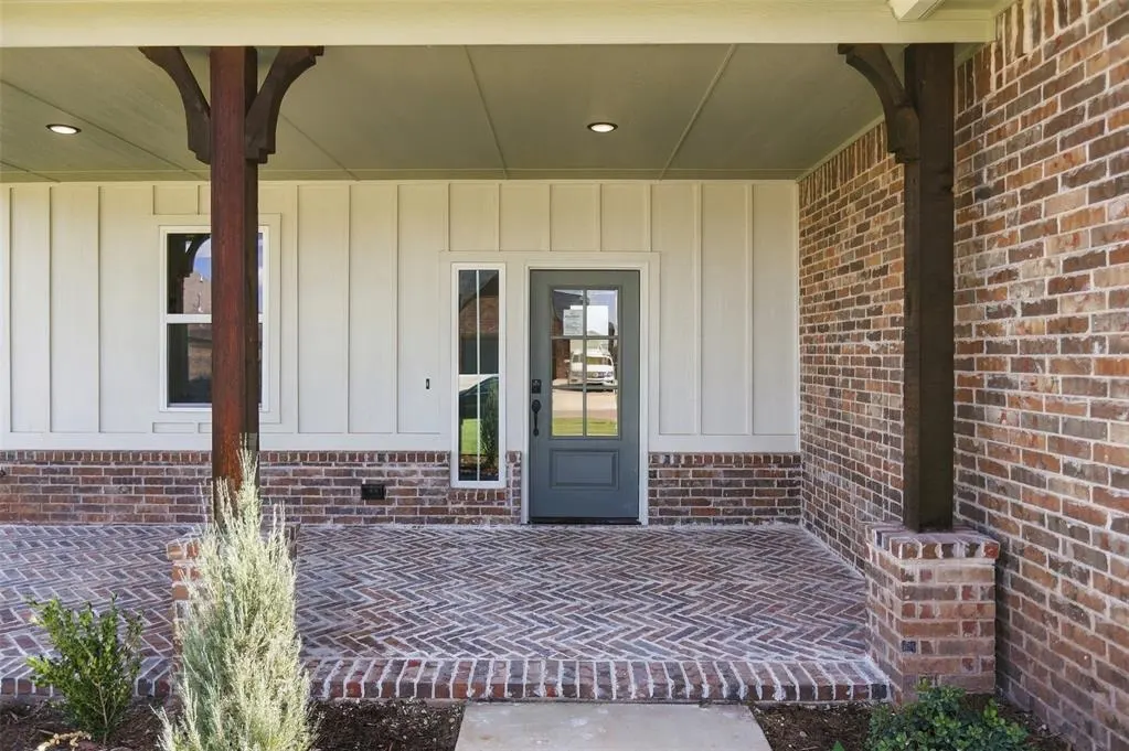 Photo 2 — 2156 Josslyn Place, Edmond, OK 73034