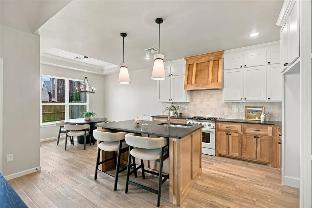 Photo 14 — 2156 Josslyn Place, Edmond, OK 73034