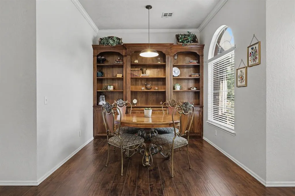 Photo 4 — 501 Copperfield Drive, Edmond, OK 73003