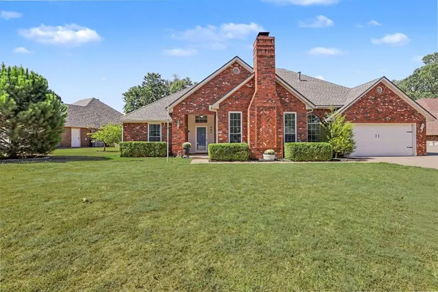 Photo 7 — 501 Copperfield Drive, Edmond, OK 73003