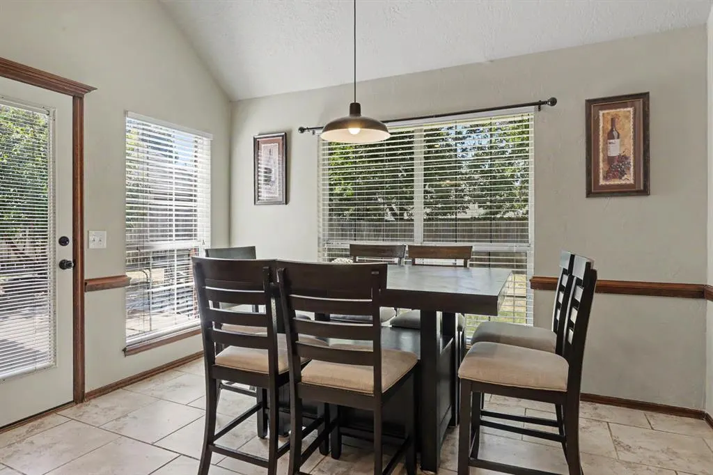 Photo 16 — 501 Copperfield Drive, Edmond, OK 73003