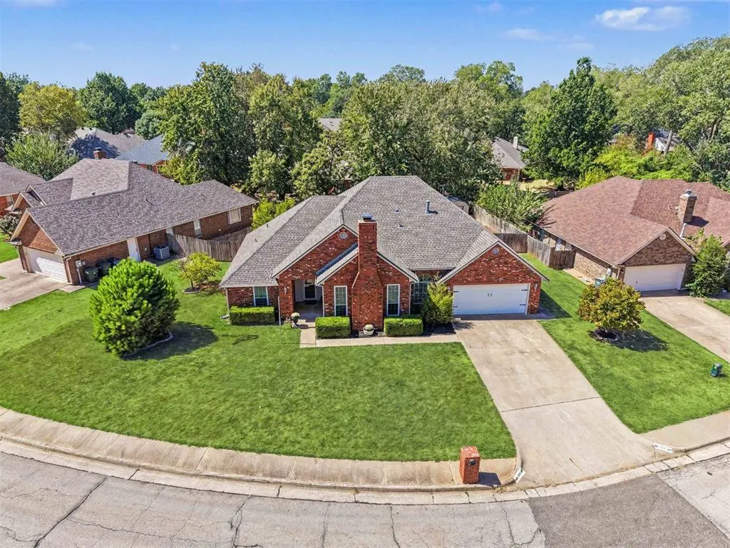 Photo 34 — 501 Copperfield Drive, Edmond, OK 73003