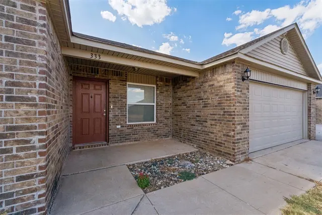 Photo 2 — 333 Karlee Lane, Newcastle, OK 73065