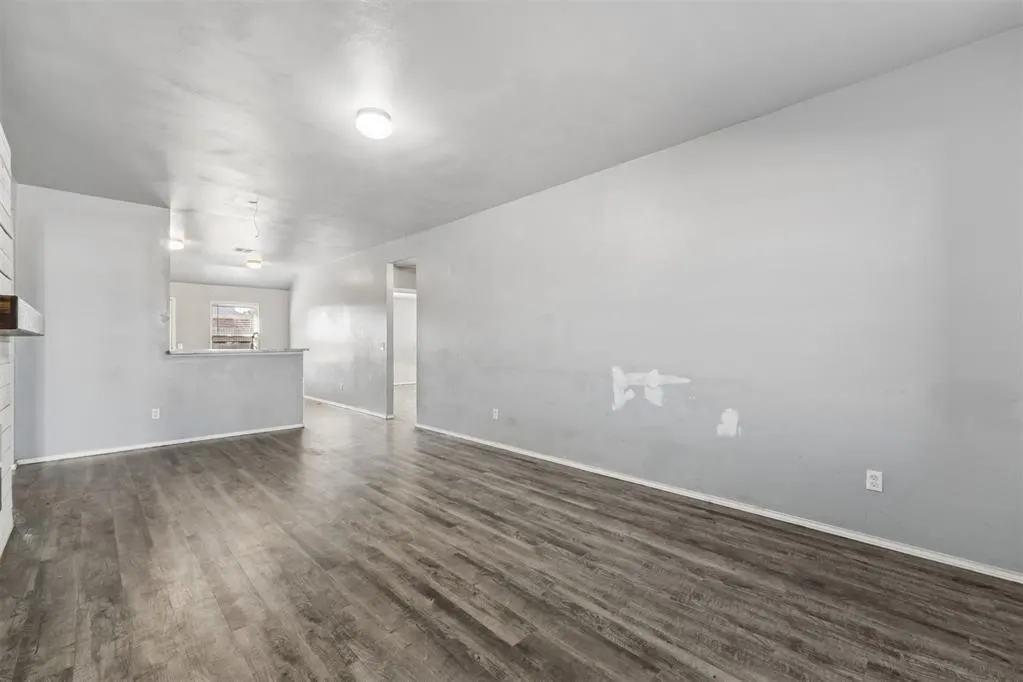 Photo 6 — 333 Karlee Lane, Newcastle, OK 73065
