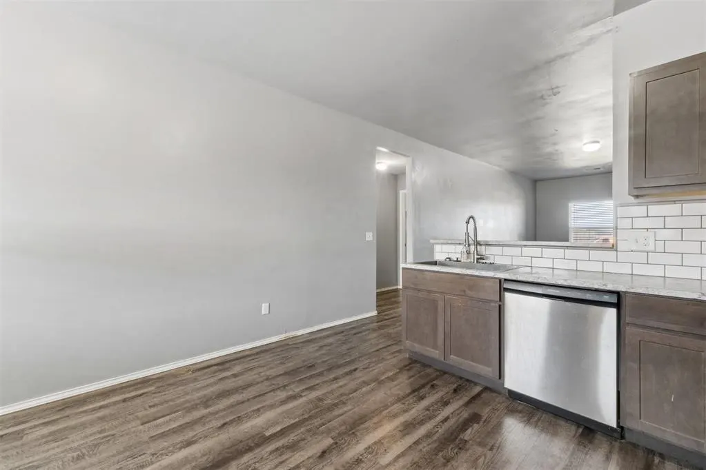 Photo 9 — 333 Karlee Lane, Newcastle, OK 73065