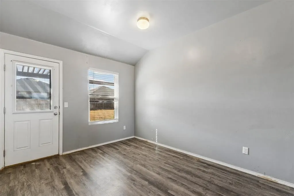 Photo 11 — 333 Karlee Lane, Newcastle, OK 73065