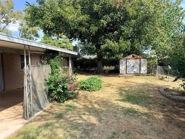 Photo 3 — 8332 NW 35th Street, Bethany, OK 73008