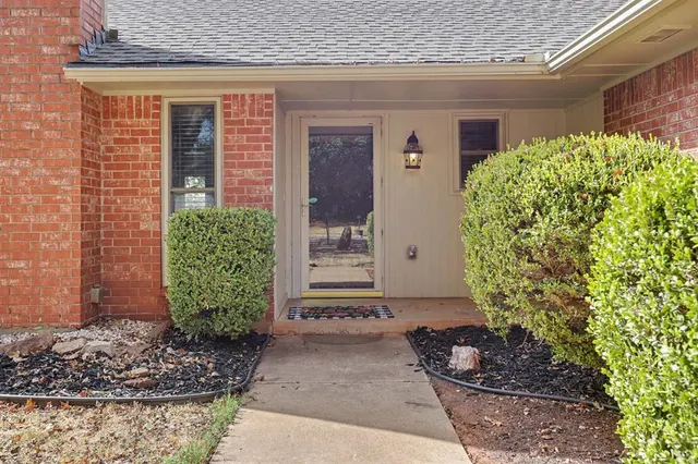 Photo 8 — 1908 Gray Fox Drive, Edmond, OK 73003