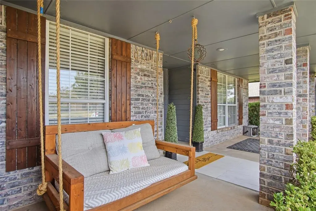 Photo 4 — 1109 Bradford Place, Edmond, OK 73012