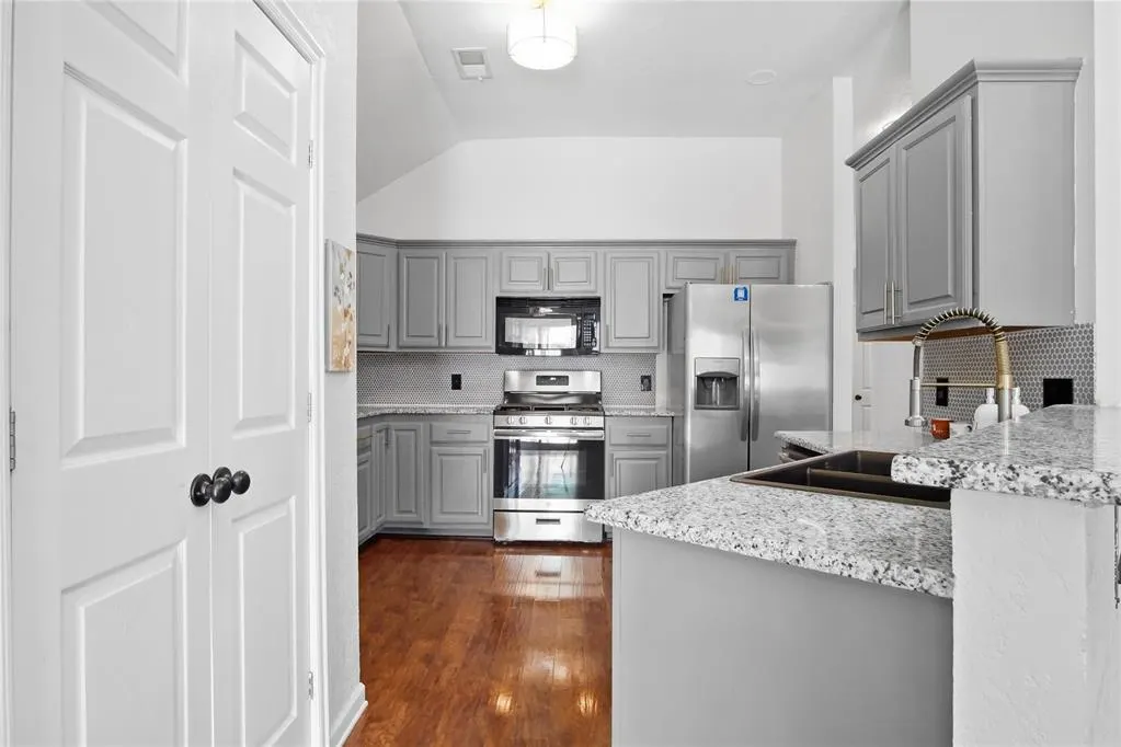 Photo 14 — 1109 Bradford Place, Edmond, OK 73012