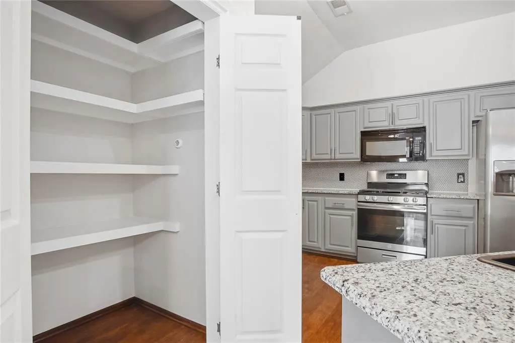 Photo 17 — 1109 Bradford Place, Edmond, OK 73012