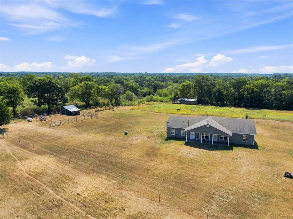 Photo 2 — 102145 N 3710 Road, Castle, OK 74829